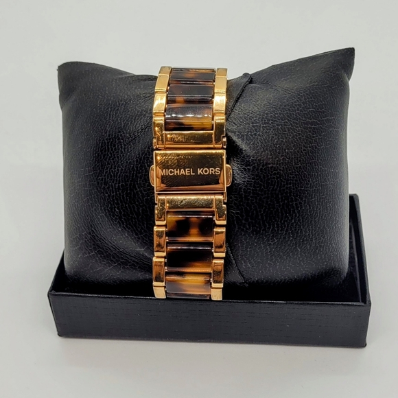 Michael Kors 39 mm Chrono Parker MK5538 Womens Watch - Picture 4 of 7